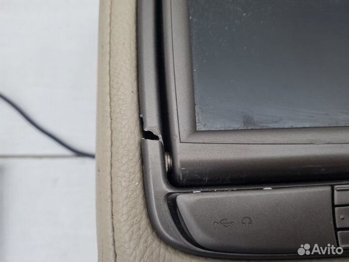 Подголовник с монитором Land Rover Discovery 4