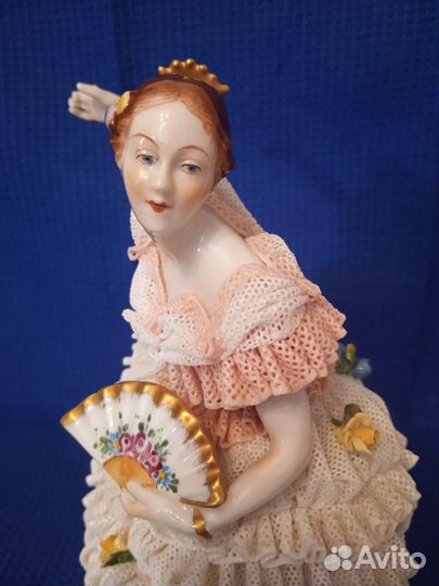 Антикварная статуэтка volkstedt Германия редкость