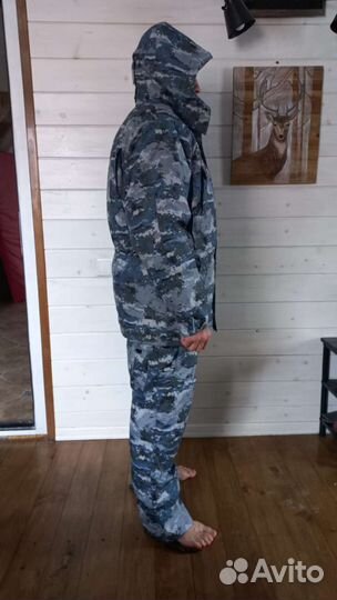 Костюм зимний новый