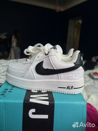 Кроссовки nike