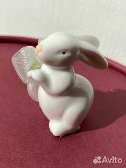 Зайчик кролик фарфоровый