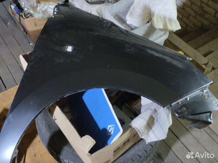 Крыло рено докер