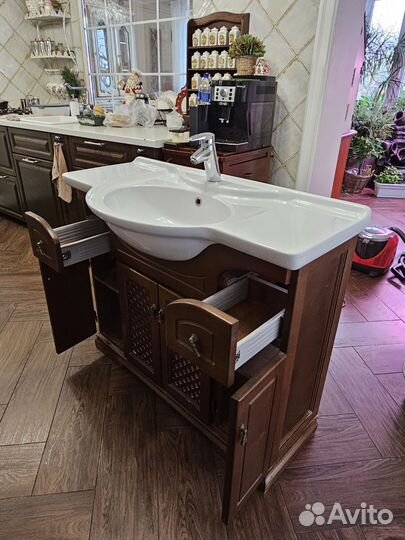 Тумба для ванной с раковиной