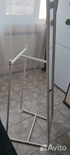 Напольное зеркало с крючками Knapper от IKEA