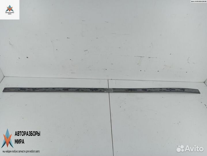 Молдинг двери передней правой Audi A6 4B/C5 1999