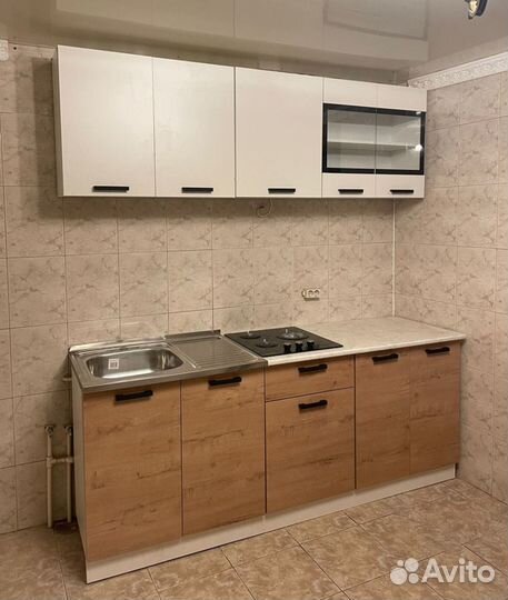 Кухня Хозяюшка Белый гладкий/Дуб вотан 1,8 м