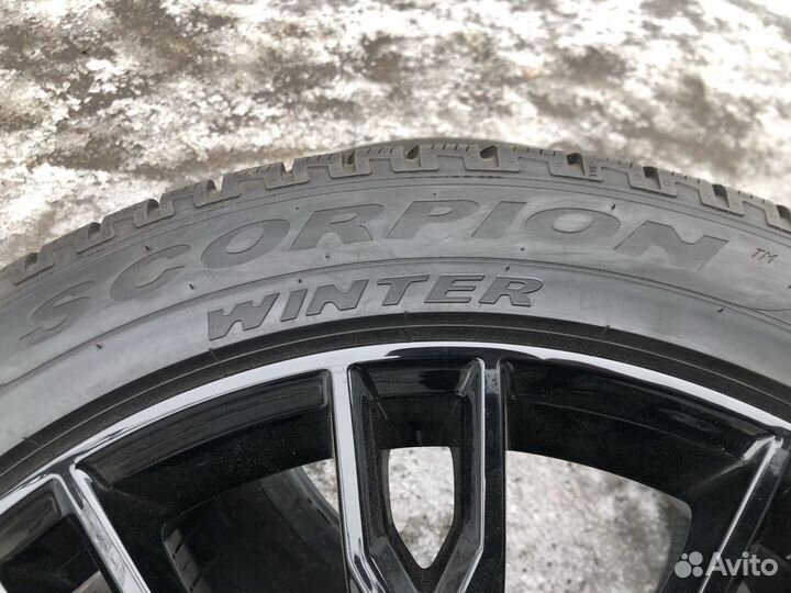 Комплект оригинальных колёс для Audi Q7 new R21