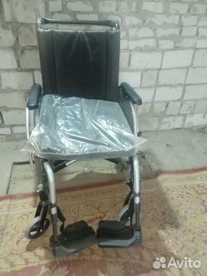 Инвалидная коляска новая