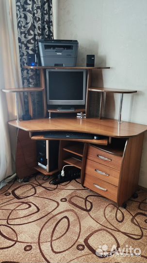 Компьютерный стол б/у