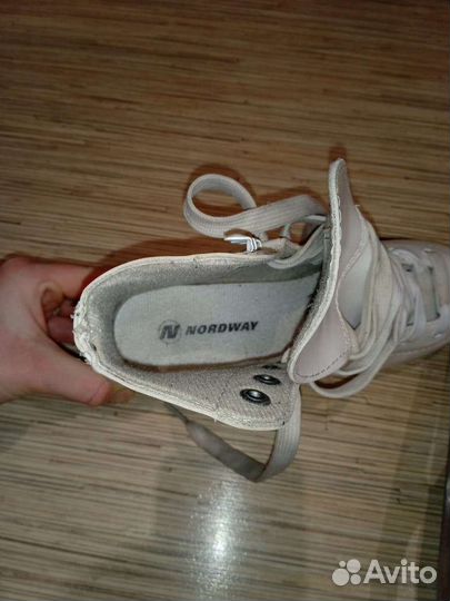 Коньки фигурные