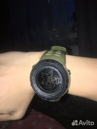 Часы наручные