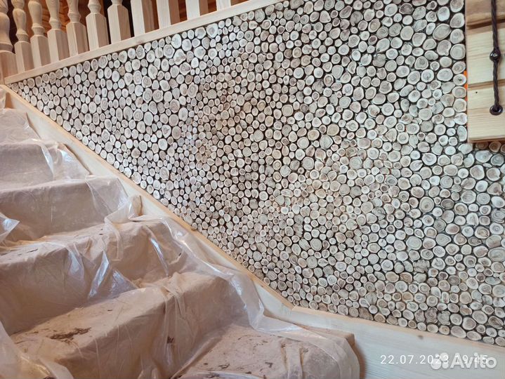 Панно из можжевельника