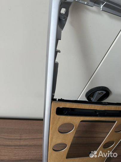 Новая Парящая панель Volvo XC60