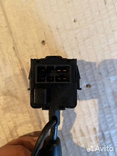 Переключатель света и указателей поворотов