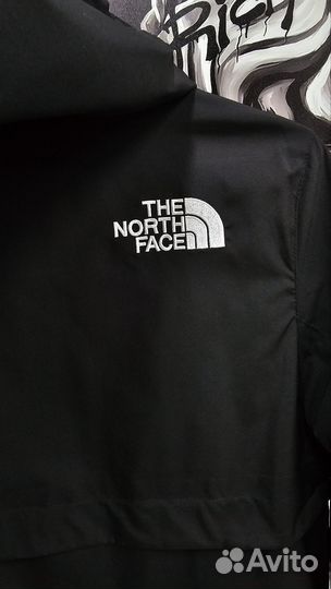 The North Face ветровка