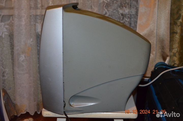 Телевизор маленький vityas 37CTV