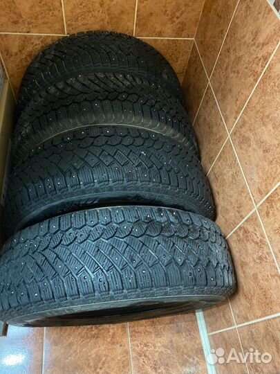 Gislaved Nord Frost 200 SUV 225/70 R16 107T