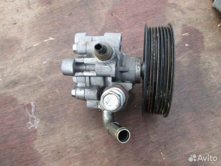 Насос гидроусилителя Toyota Camry ACV45 2AZ-FE