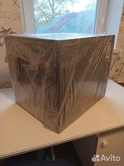 Сейф металлический