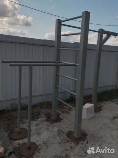 Турник уличный