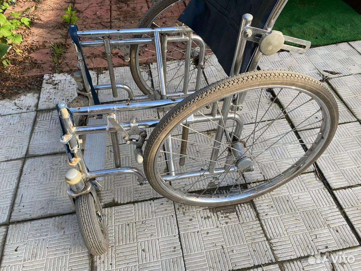 Инвалидная коляска (на запчасти)