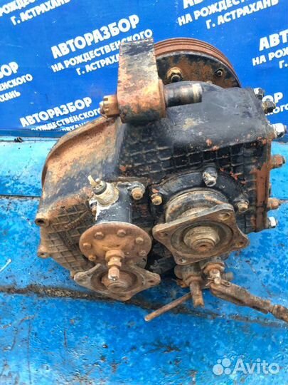 Раздаточная коробка. ЗИЛ 131 грузовой АВТОМОБИЛЬ