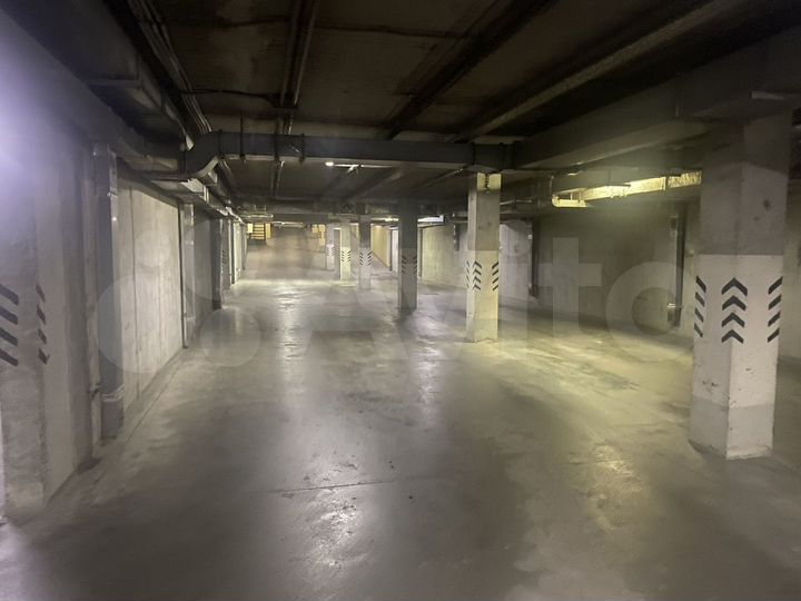 Машиноместо, 17 м²