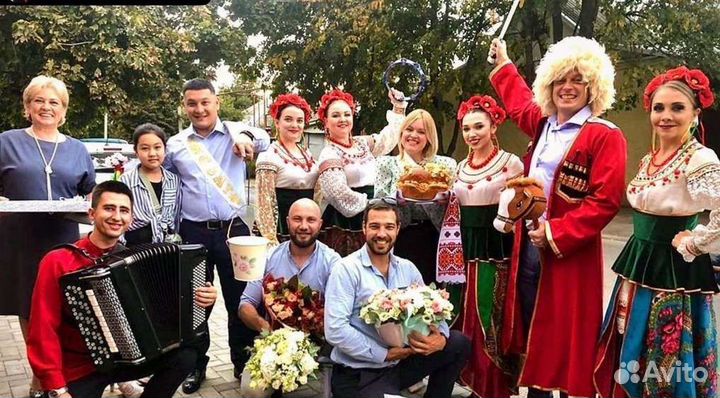 Народно-эстрадный ансамбль песни и танца Жарптица