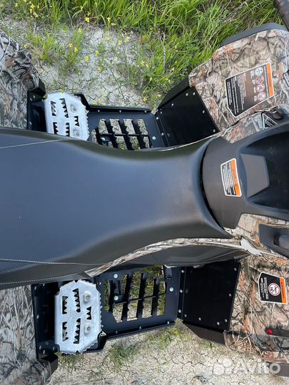 Защита подножек Proquad на BRP