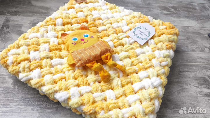 Плюшевый детский пледик из пряжи alize puffy