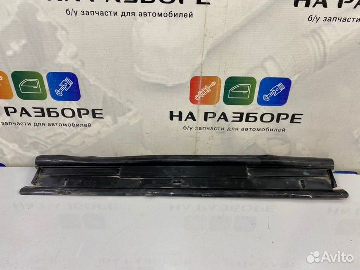 Дефлектор радиатора Toyota Rav A50 M20afks 2020