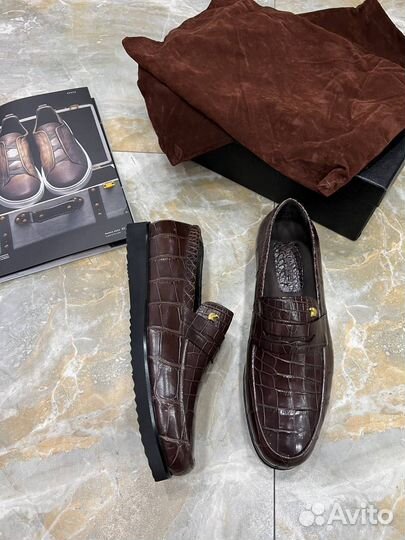 Лоферы Stefano Ricci из кожи крокодила