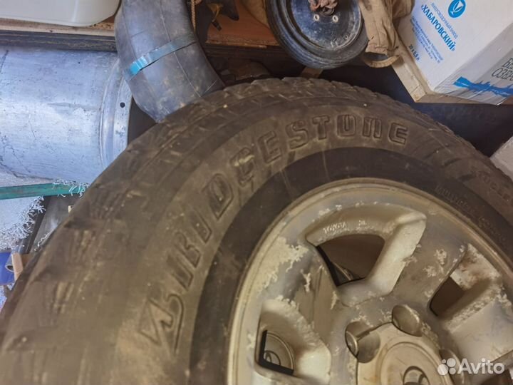 Диски Toyota R16 на зиме Bridgestone