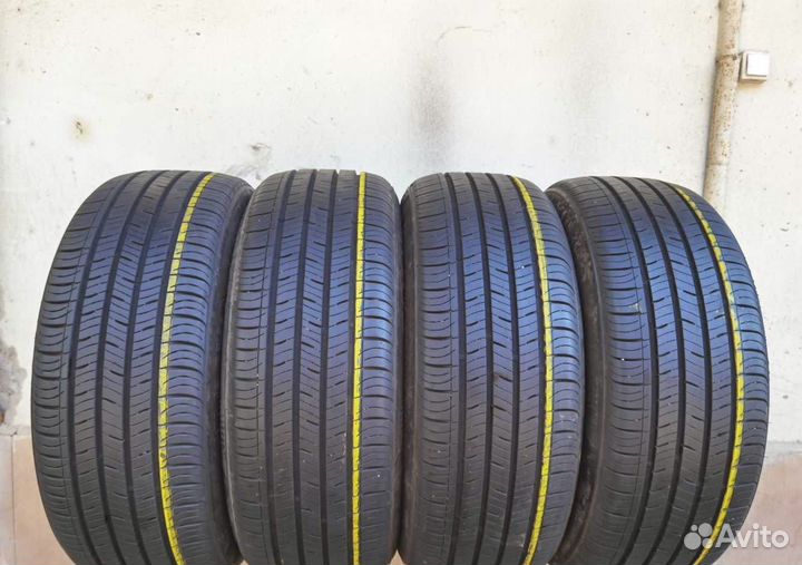Kumho Solus TA31 215/55 R17 94V