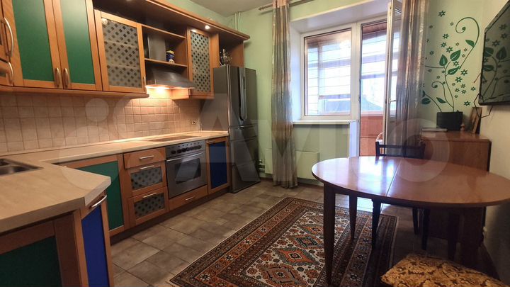 2-к. квартира, 70 м², 5/14 эт.