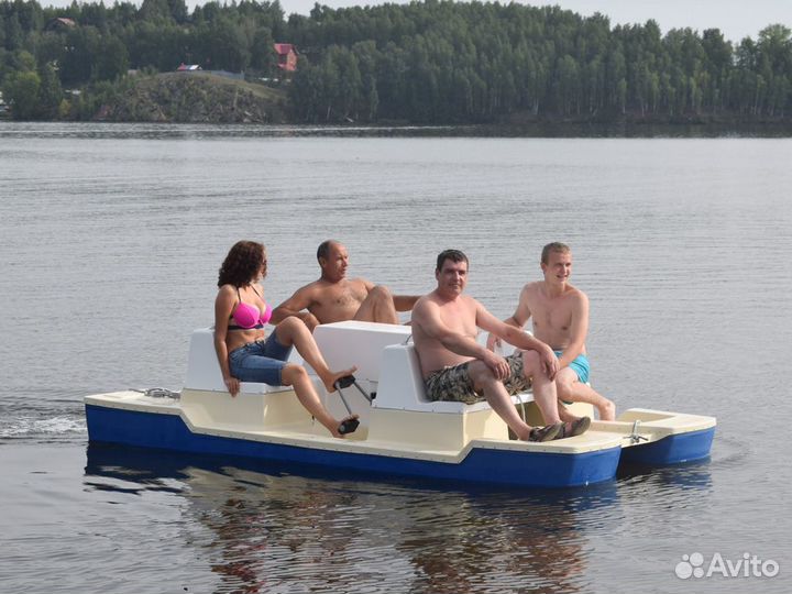 Четырёхместный водный велосипед Вело 4К