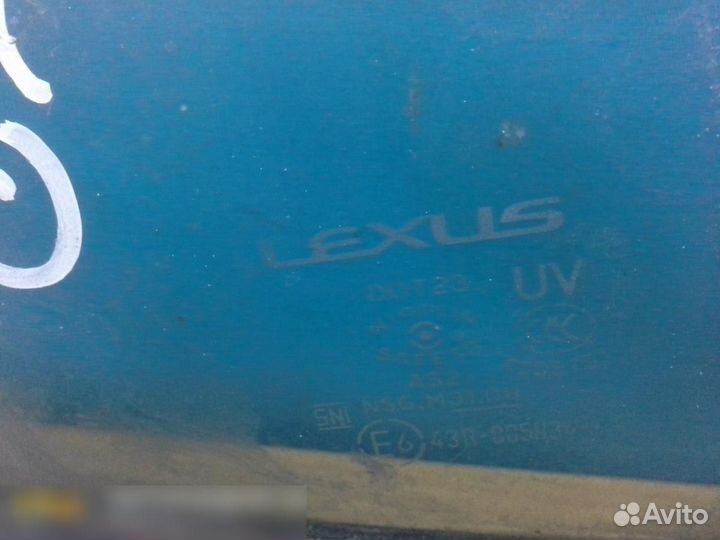 Стекло двери задней правой Lexus IS 250 350 2005-2