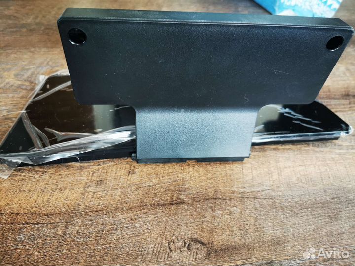 Кронштейн и подставка для телевизора