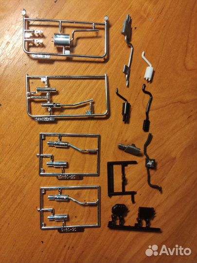 Запчасти для сборных моделей 1/24 Nissan