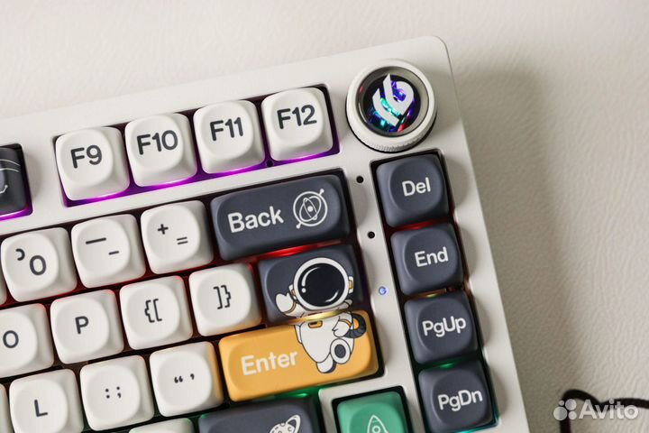 Новая механическая клавиатура Leobog HI75