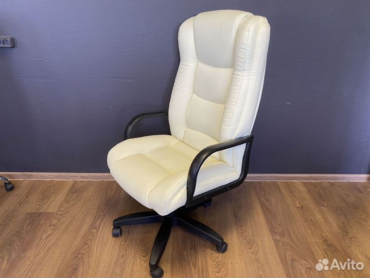 Офисное кресло. Доставка до двери