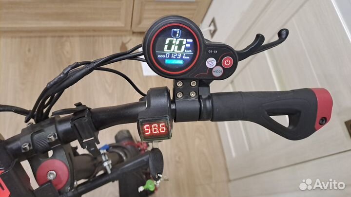 Электросамокат Kugoo G1