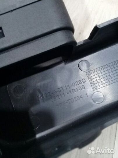 Патрубок воздухозаборника Воздухозаборник Hyundai