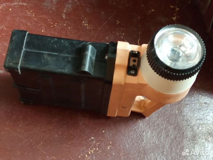 Фонарь аккумуляторный СССР