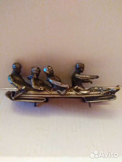 Антикварная статуэтка. Бобслей
