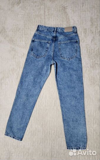 Вещи женские пакетом джинсы 3 пары