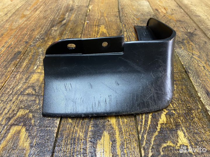 Задний правый брызговик hyundai i30 fd