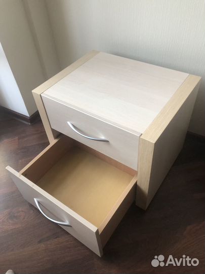 2 Тумбы Evanty