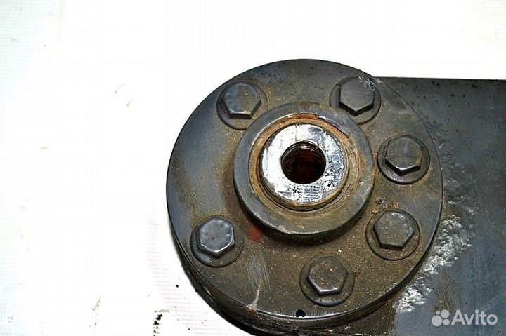 Реактивная тяга переднего моста, левая volvo FH (0