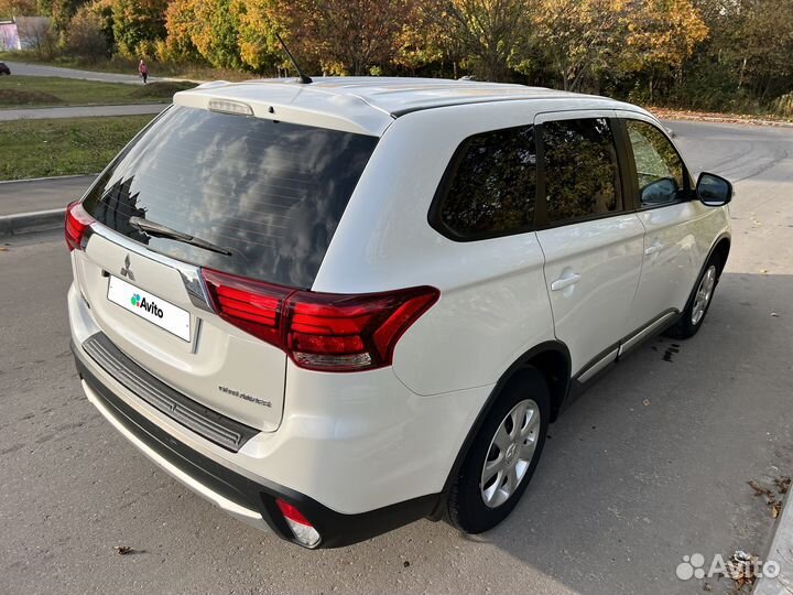 Mitsubishi Outlander 2.0 CVT, 2015, 124 318 км